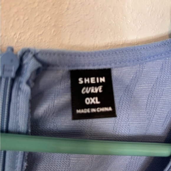 3/$20 SHEIN Blue Calf Length Faux Wrap Short Sleeve Dress - Picture 3 of 4